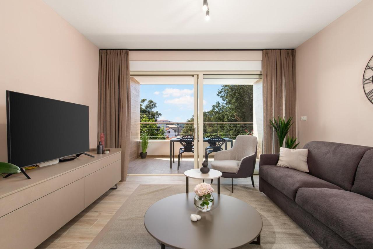 Apartment Hana Pjescana Uvala Exteriör bild