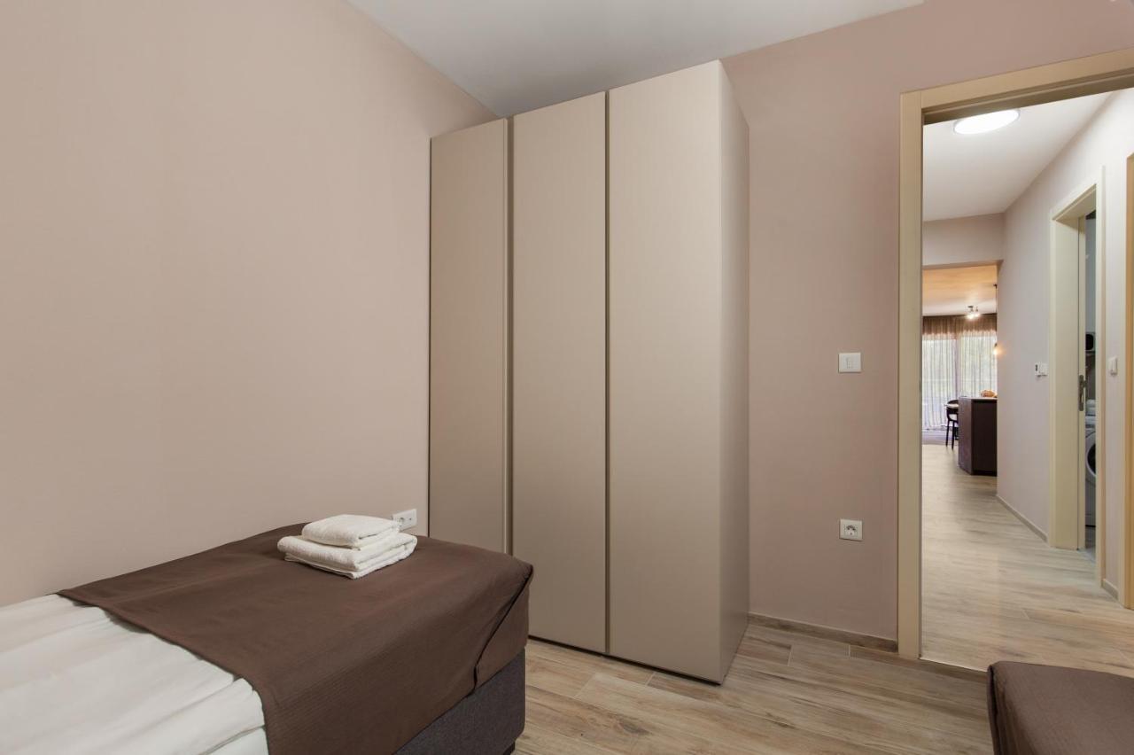 Apartment Hana Pjescana Uvala Exteriör bild