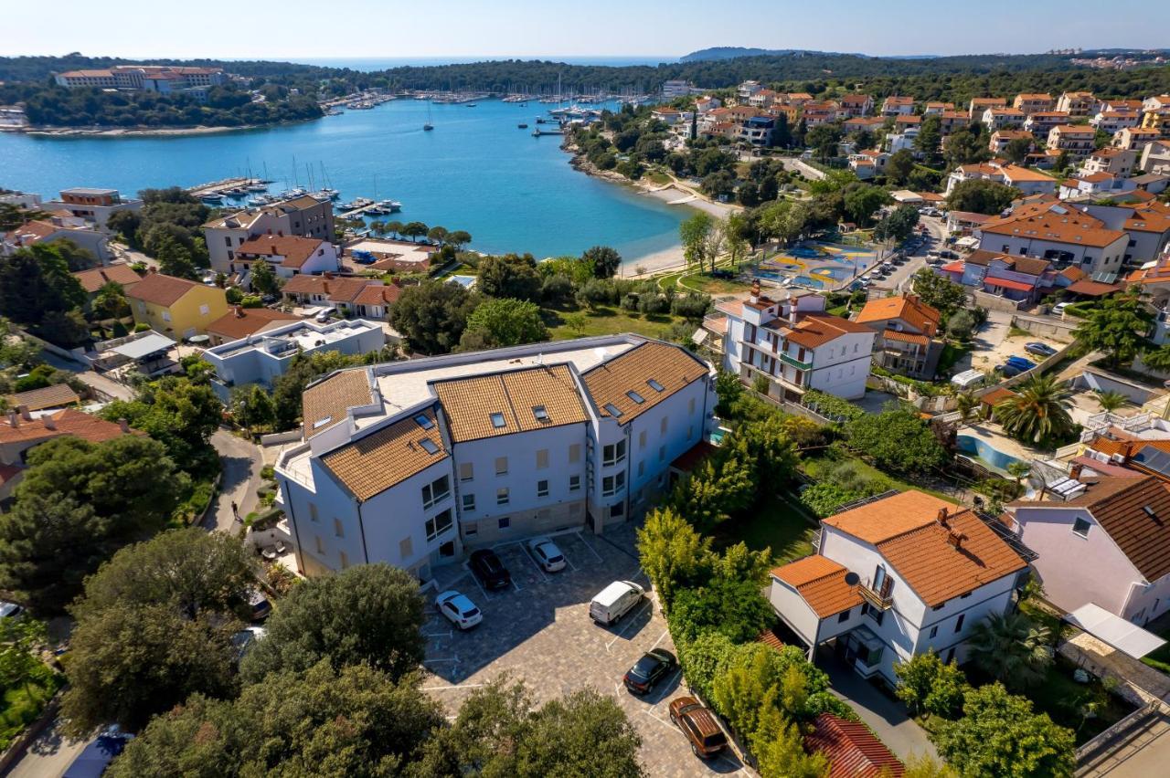 Apartment Hana Pjescana Uvala Exteriör bild