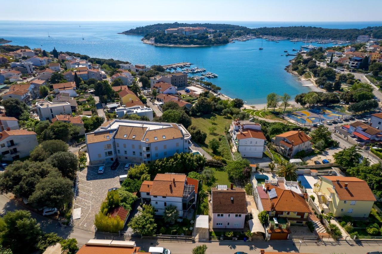 Apartment Hana Pjescana Uvala Exteriör bild